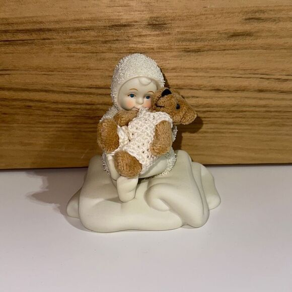 Department 56 Snowbabies “A Hug’ll Make It Better” - Picture 1 of 5